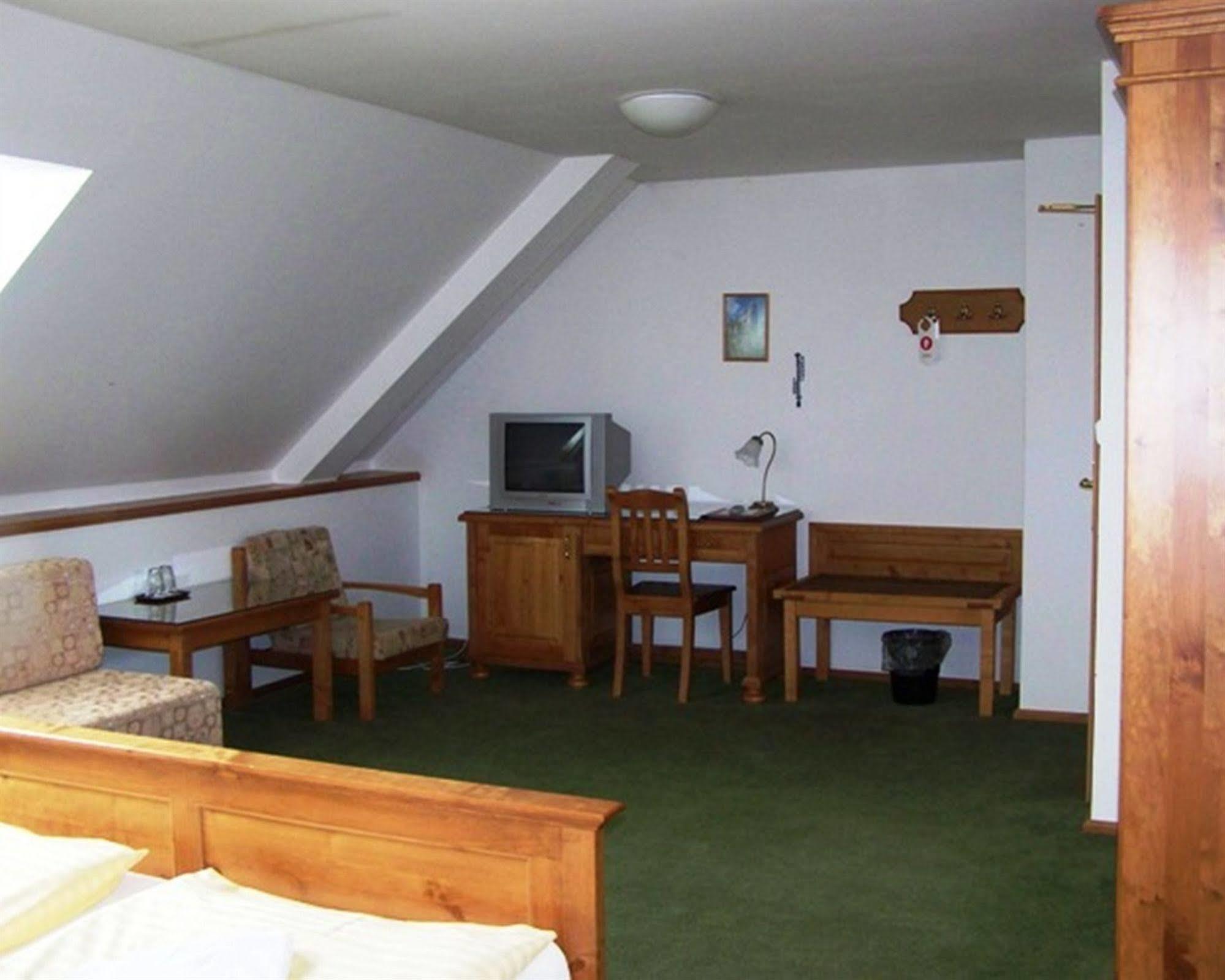 Hotel Pariz Jičín Eksteriør billede
