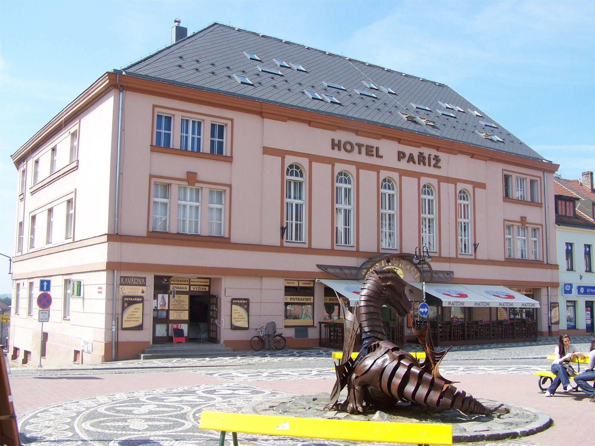 Hotel Pariz Jičín Eksteriør billede